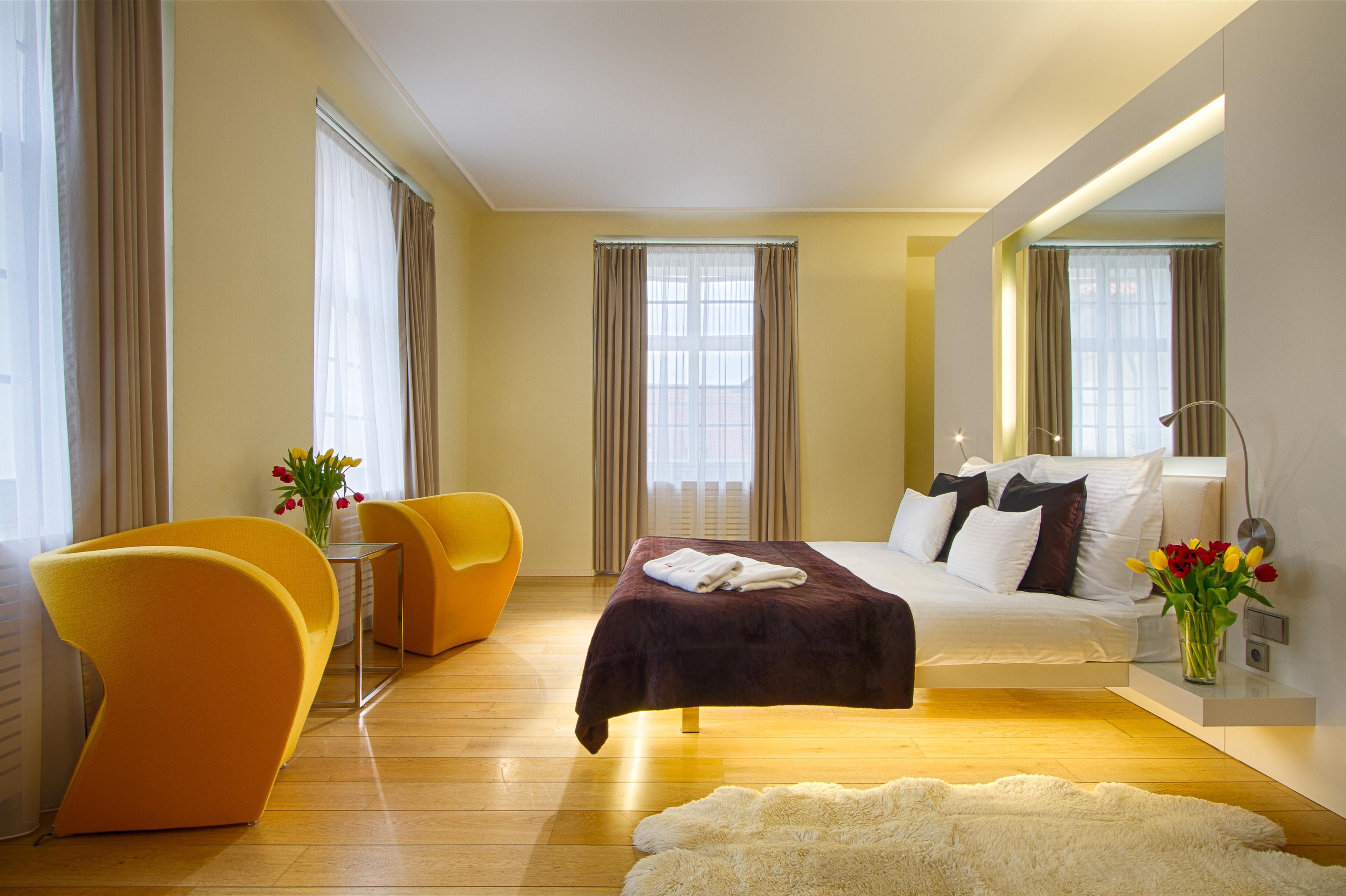 쓰리 스트록스 호텔 프라하 외부 사진 A room at the Hotel Mandarin Oriental, Munich